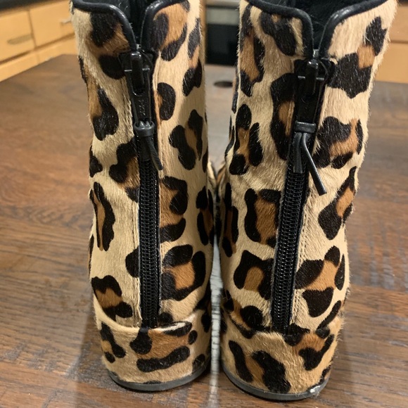 Stuart Weitzman Boots - Picture 4 of 6